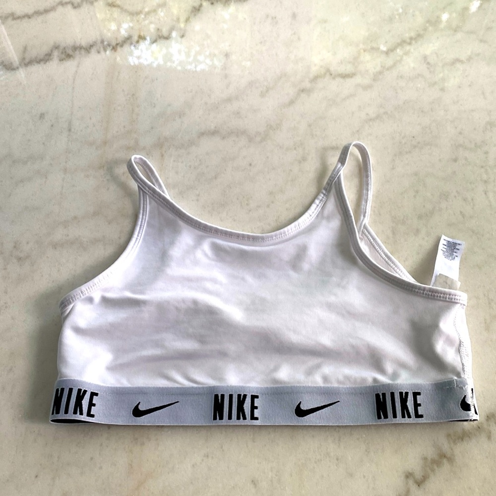 Girls White Tank Bra by Nike size Large